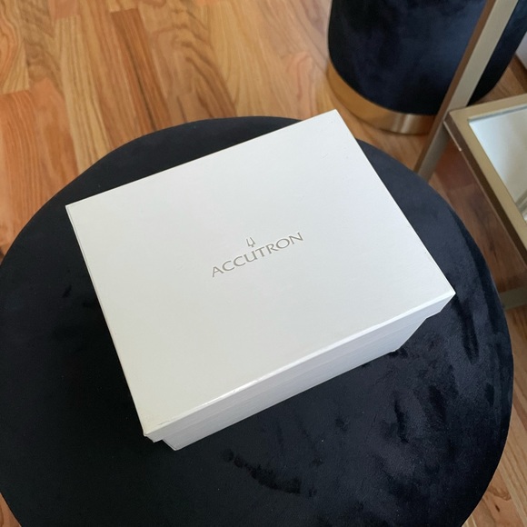 Bulova Accutron 26R39 Pemberton Diamond Watch - Picture 10 of 13